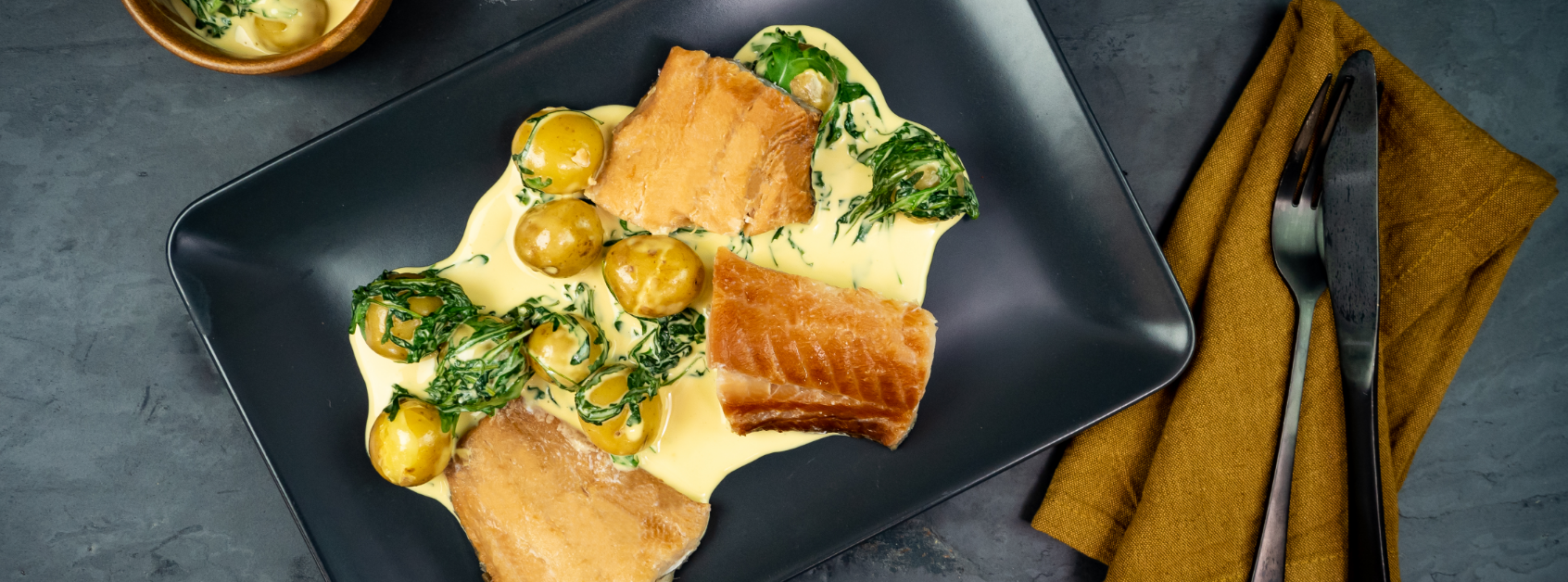 Røkt torsk med småpoteter i Dijon-sennepssaus